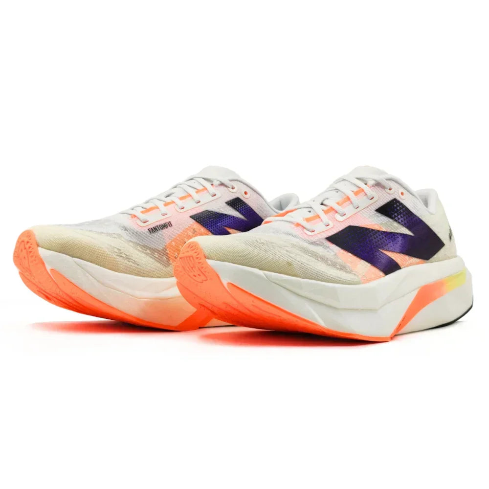Tênis New Balance FuelCell Supercomp Elite V4 - Bege/Laranja
